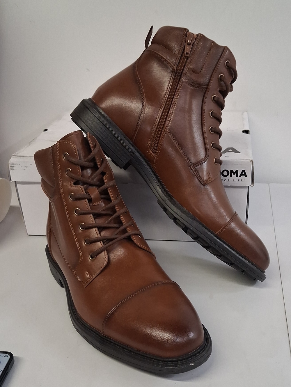 NWT Mens Sonoma Goods For Life Mateyo Memory Foam Cognac Boots